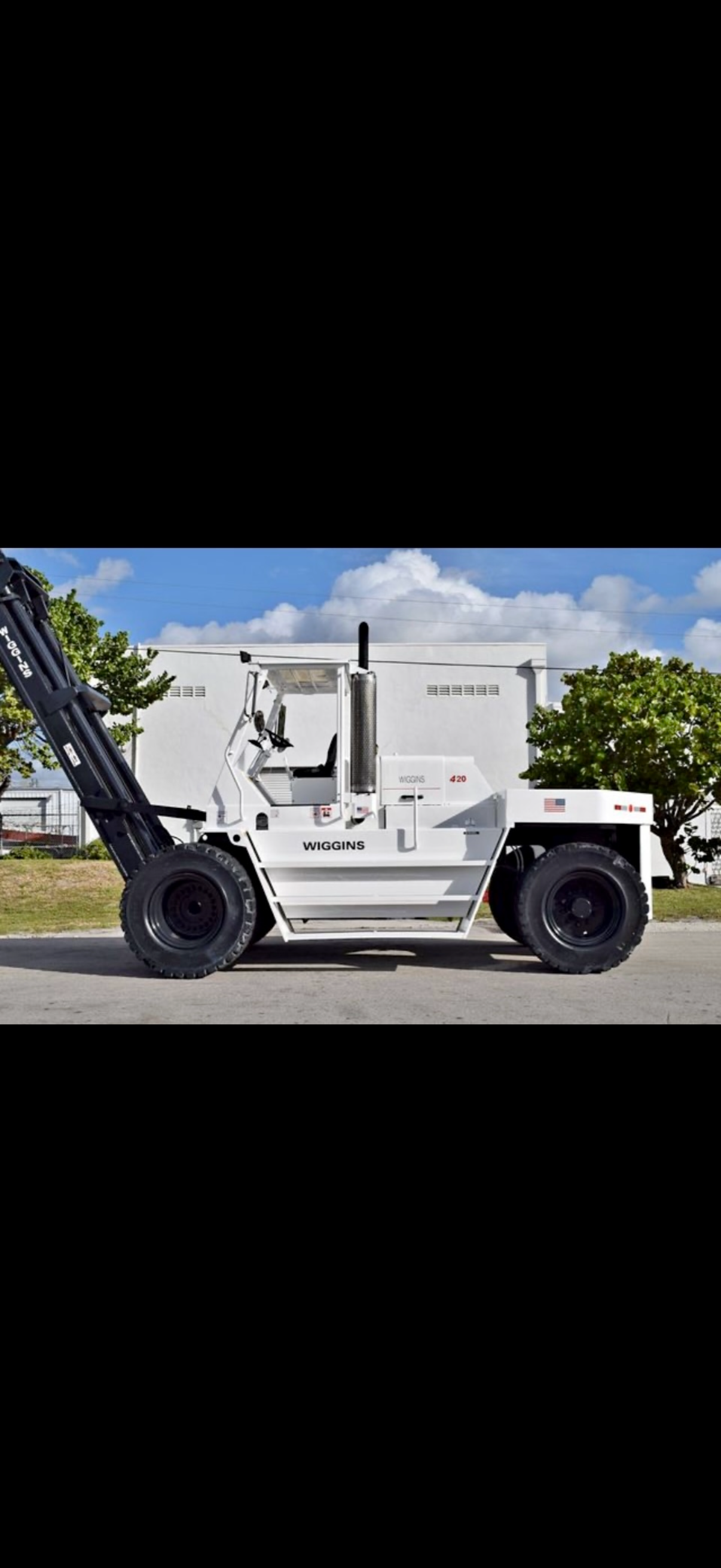 Owner-supplied forklift equipment at a pickup location