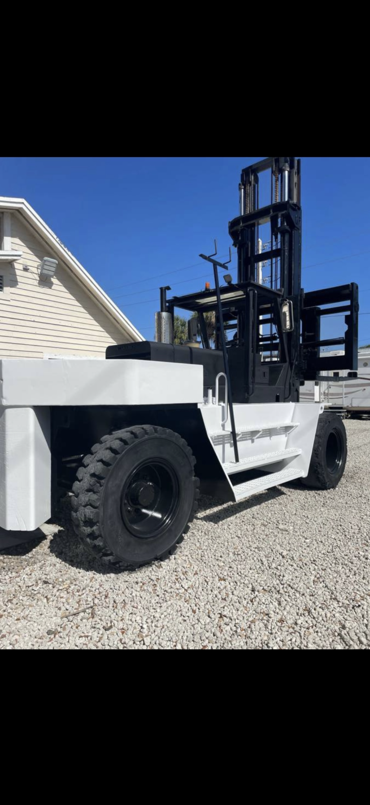 Owner-supplied forklift equipment for rough-terrain forklifts review